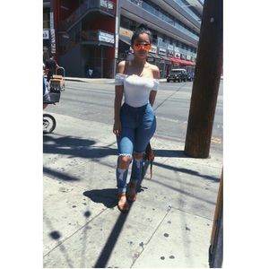 CHECK MY CLOSET OUT 👀